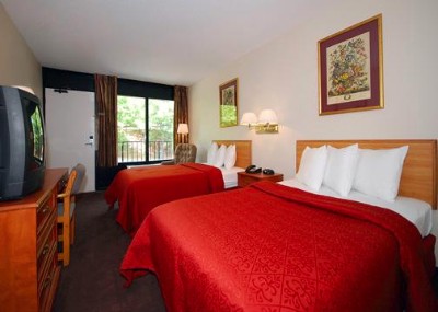 Quality Inn Baltimore West - 2 Double Beds