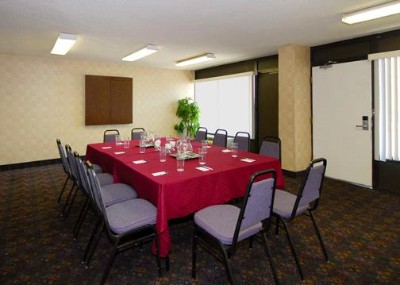Quality Inn Baltimore West - Meeting Room