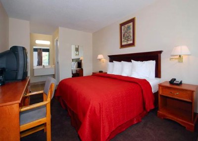 Quality Inn Baltimore West - Queen Bed