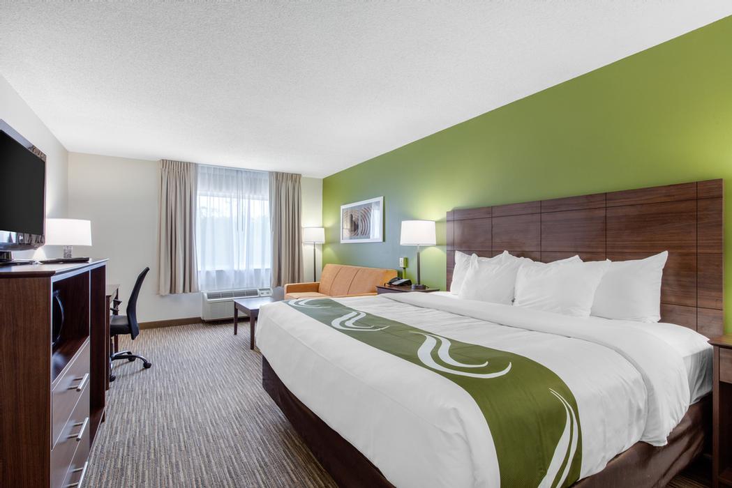 Comfort Inn - 2 Room Suite
