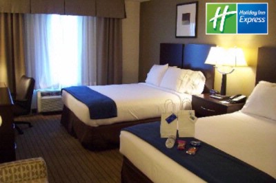 Holiday Inn Express Clovis - Our Chic And Warmiinviting Rooms!