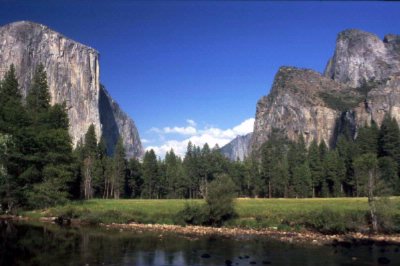 Holiday Inn Express Clovis - Breathtaking Yosemite Is Only An Hour And A Half Away!