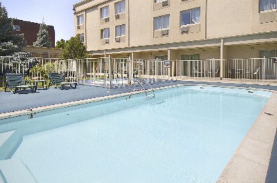 Ramada Inn Denver - 