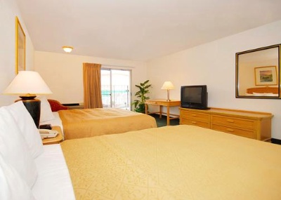 Quality Inn - Room With 2 Queens