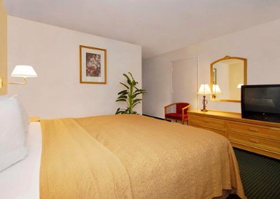 Quality Inn - Room With 1 King