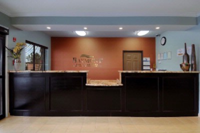 Baymont Inn & Suites Bush Intercontinent Airport - Front Desk