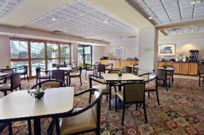 Wingate by Wyndham Tampa Near Usf / Busch Gardens - 