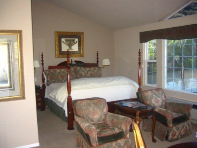 Malibu Country Inn - Our Mountain View Rooms.