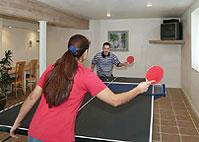 Lamplighter Inn - Table Tennis In Our Recreation Room
