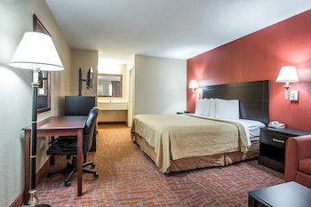Quality Inn & Suites - King Bed Room