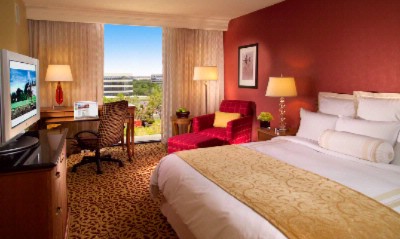 Orlando Airport Marriott - King Guest Room