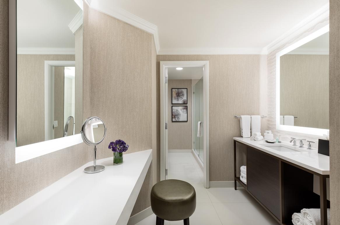 The Westin New Orleans Canal Place - River Suite