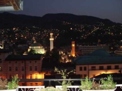 B & B Divan - 