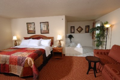 All American Inn & Suites - King Jacuzzi Suite