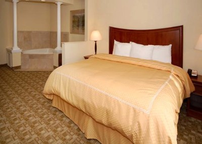 Comfort Suites Jacksonville - Jacuzzi Suite
