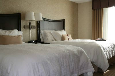 Hampton Inn & Suites Oakland Airport Alameda - Standard Double (2 Queen Size Beds)