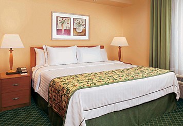 Fairfield Inn Detroit / Troy Madison Heights - Guest Room