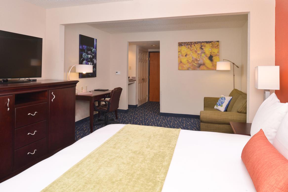 Country Inn & Suites - Studio Suite
