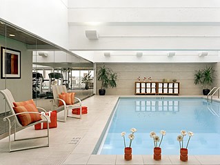 Hilton Boston Back Bay - Indoor Pool