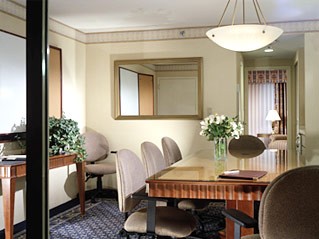 Doubletree Guest Suites Boston - Meeting Facilities - Executive Meeting Suite