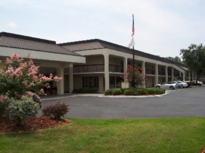 Red Roof Inn Midtown Savannah - 