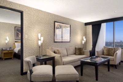 Hilton Houston Plaza / Medical Center - Executive Suite With Parlor Room