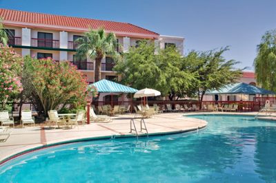 Wyndham El Paso Airport - Pool Area