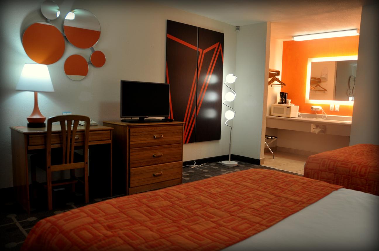 Howard Johnson Express Inn - Double Room