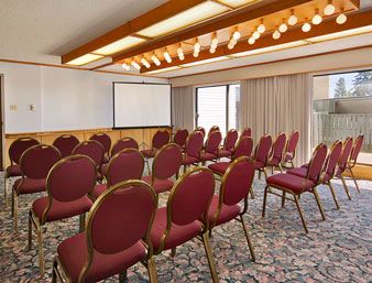 Ramada Coquitlam - 