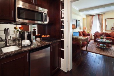 Hotel Plaza Athenee New York - Executive Suite Livingroom
