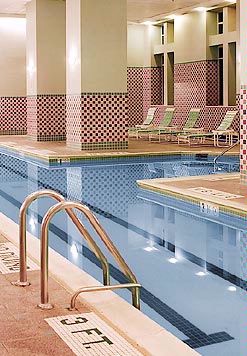 Philadelphia Marriott Downtown - Swimming Pool