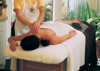 Macarthur Place - Garden Spa Massage
