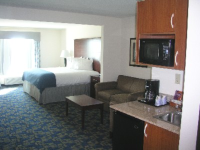 Holiday Inn Express & Suites - King Suite
