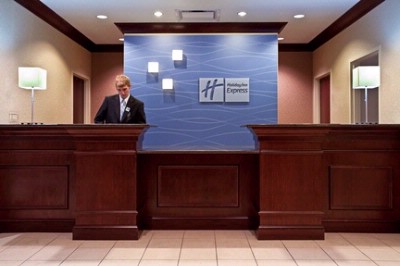 Holiday Inn Express & Suites Chicago O'hare West - 