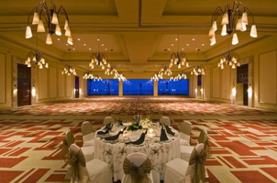 With 10000 Sq. Ft. This Ballroom Can Accomodate Up To 1000 Guest And Is The Only Ballroom In Cancun With An Ocean View.