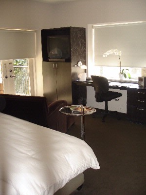 Eo Inn - 