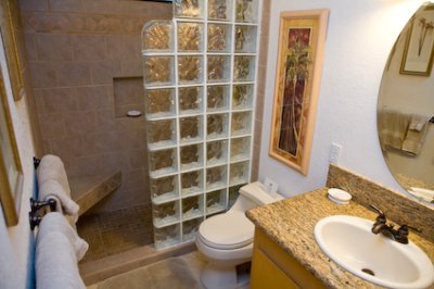 Kona Seaspray - Bathroom Of Unit # 303