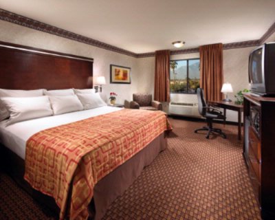 Red Roof Inn - 