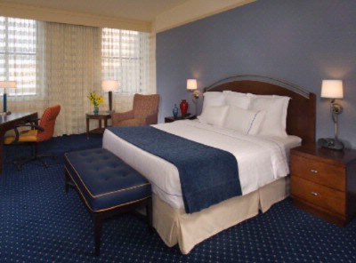 Philadelphia Downtown Courtyard - King Guestroom