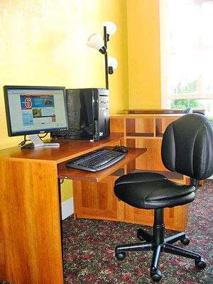 Motel 6 Medical Center South - Business Center