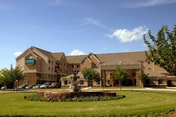 Image of Staybridge Suites Chantilly / Dulles Airport Hotel