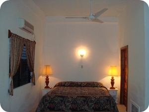 Belize Odyssey Resort - King Bed In Suite