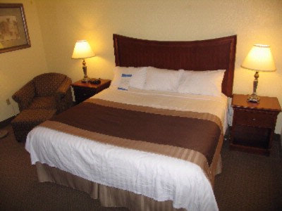 Baymont Inn & Suites at Six Flags Dr. - 