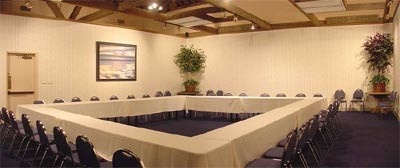 Clock Tower Inn - 