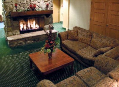 Howard Johnson Inn & Conference Center - 