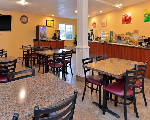 America's Best Inns & Suites - 