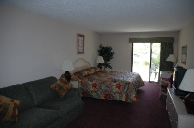 Players Club Hotel - Bedroom W/king Bed