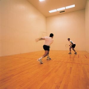 Players Club Hotel - Racquetball Courts