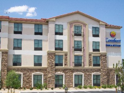 Comfort Inn & Suites Henderson - 