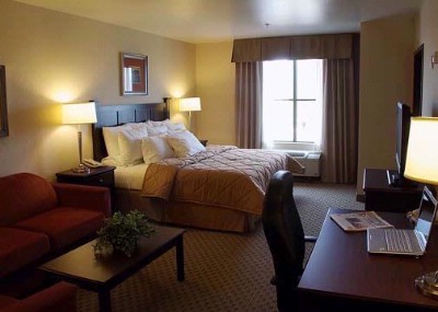 Comfort Inn & Suites Henderson - 